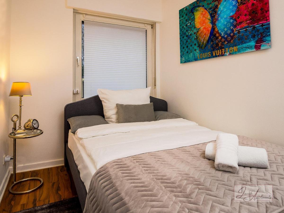 Gemuetliche & Individuelle Ferienwohnungen In Krefeld - Junik Apartments Ngoại thất bức ảnh